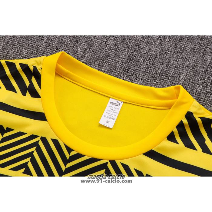 Tuta da Track
 Borussia Dortmund Manica Corta
 2022-2023 Giallo
 - Pantaloncini
